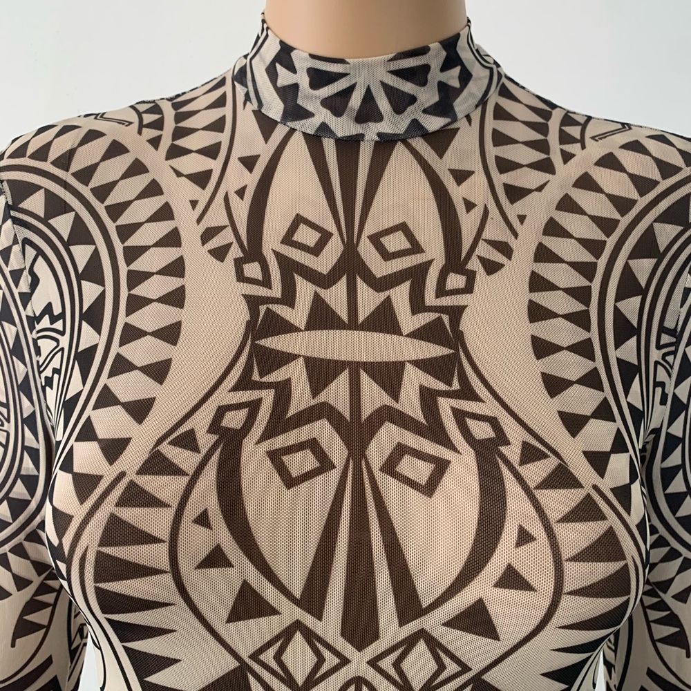 Mesh Patterned Body Suit - Picture 5 of 16